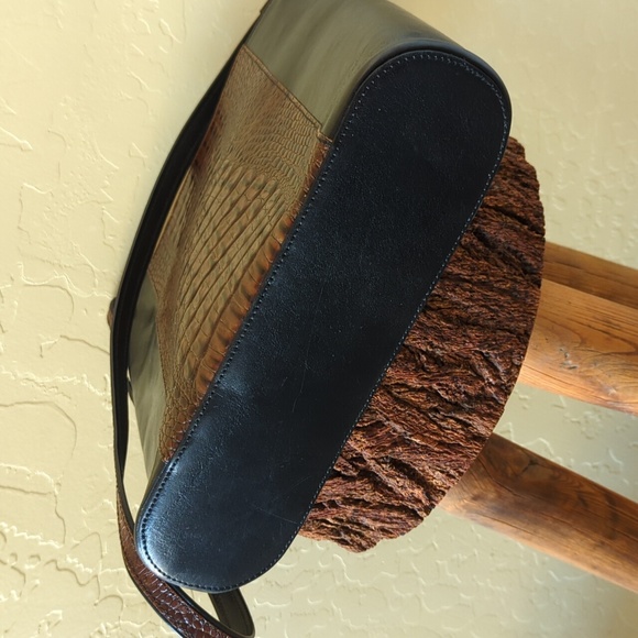 Beautiful Brahim Tote, 11x11, 16” drop EUC - Picture 4 of 6